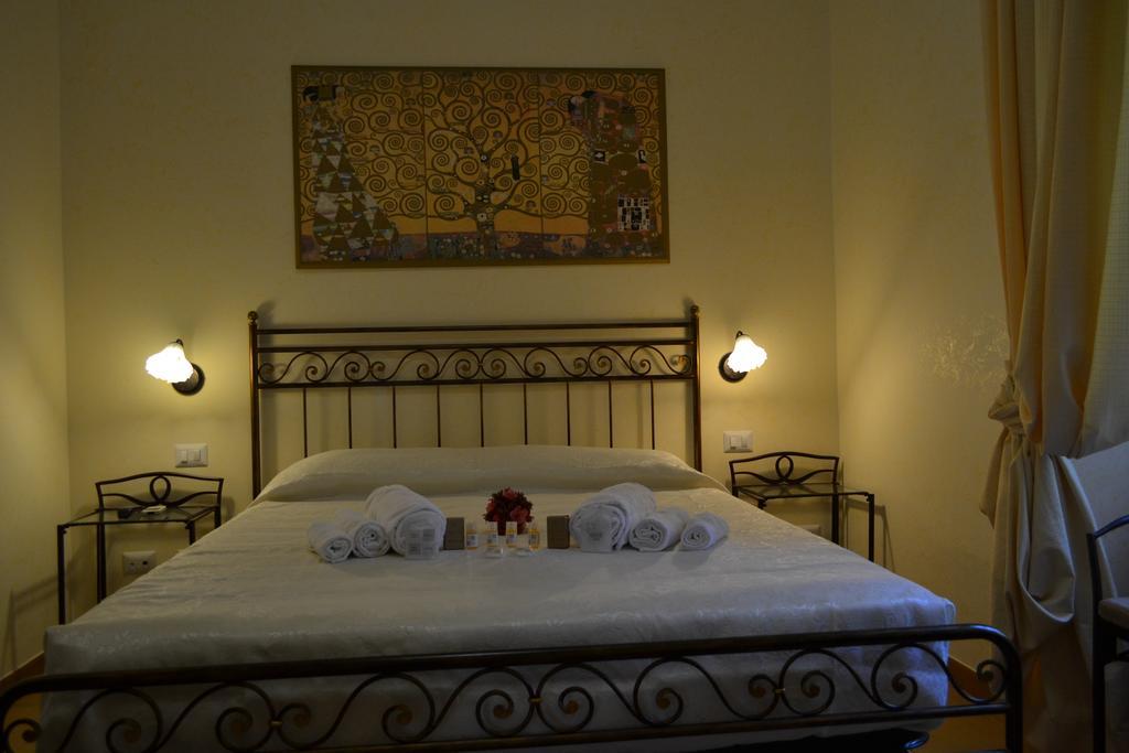 Tucci'S Roma Guest House מראה חיצוני תמונה