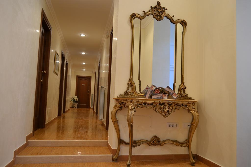 Tucci'S Roma Guest House חדר תמונה
